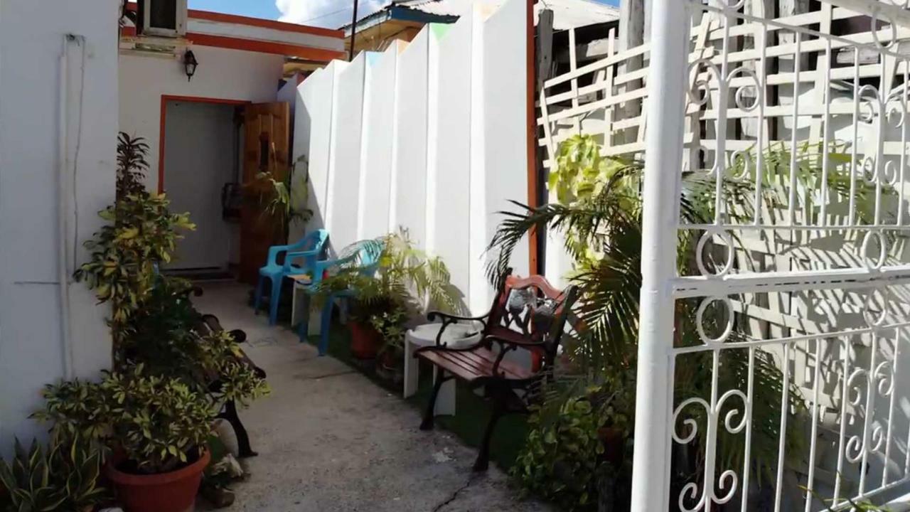 Hostel Room Aruba Oranjestad Exterior foto
